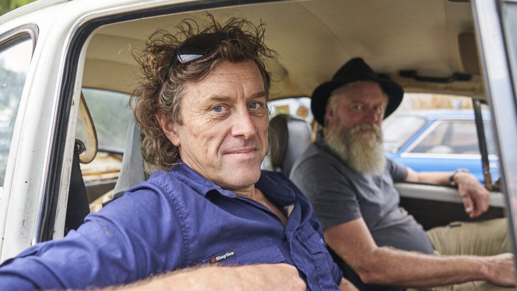 Aussie Car Hunters — S1E2 — Toyota Landcruiser HJ45 & Volkswagen L-Bug Beetle